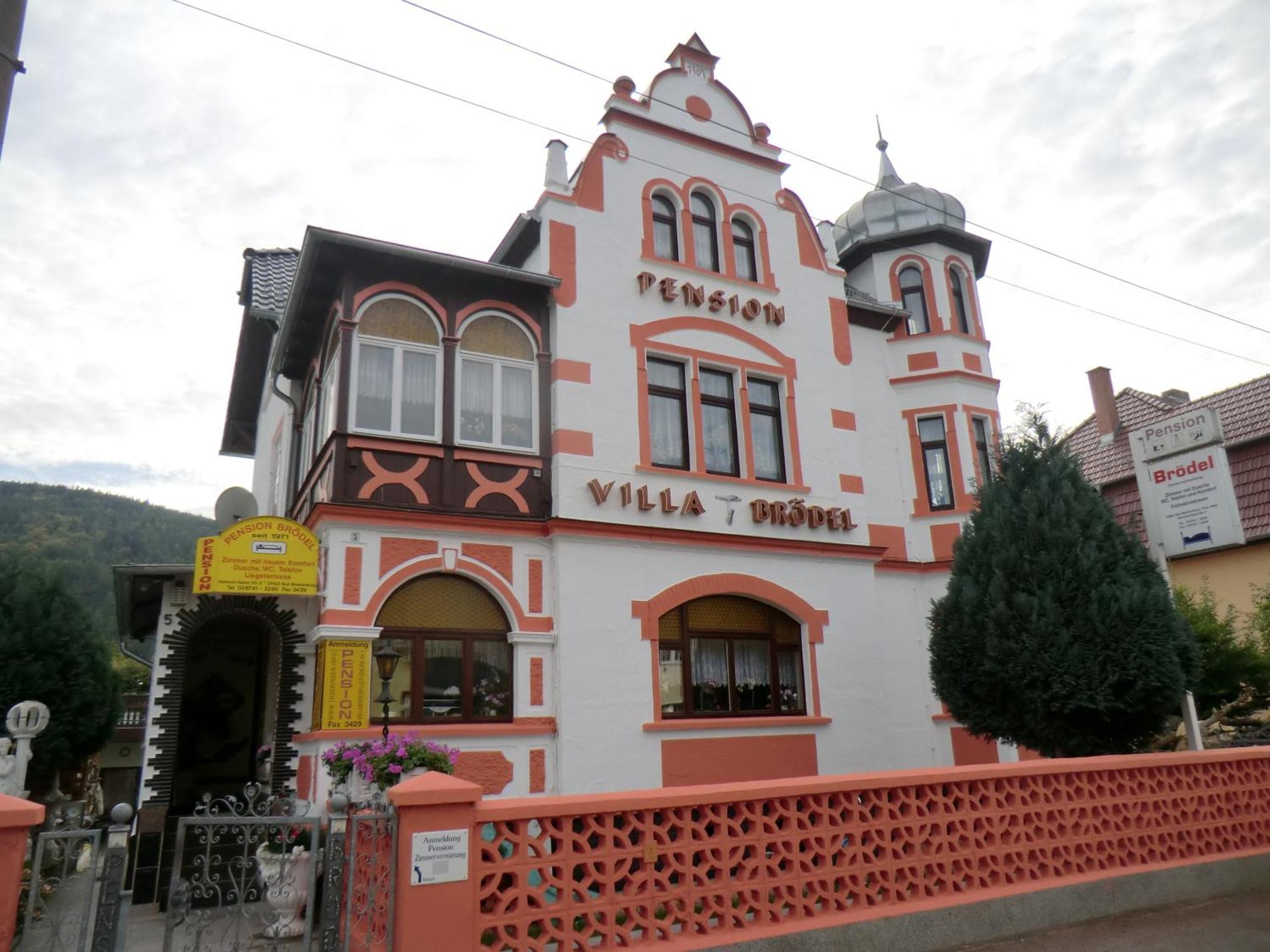 Pension Villa Broedel Bad Blankenburg Eksteriør billede